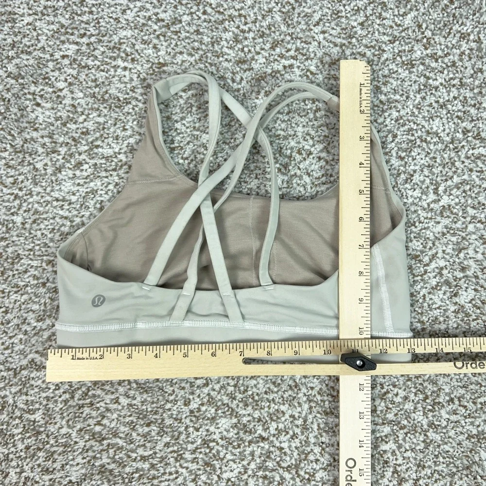 Lululemon Sports Bra Womens 8‎ Gray Energy Strappy Crossback Mesh Yoga Gym Logo